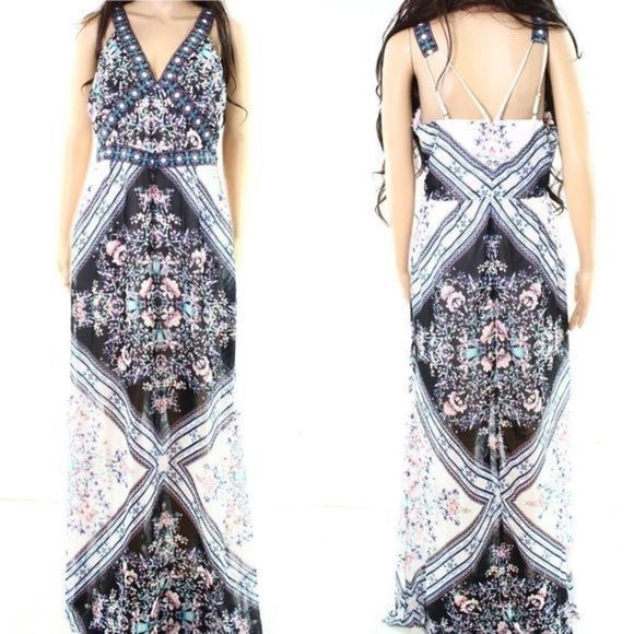 Soieblu Scarf Print Strappy Maxi Dress - Picture 2 of 14